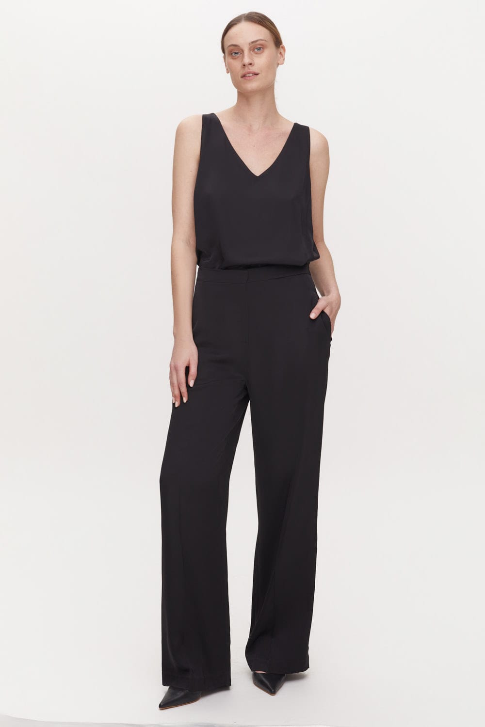 גופיית נועם