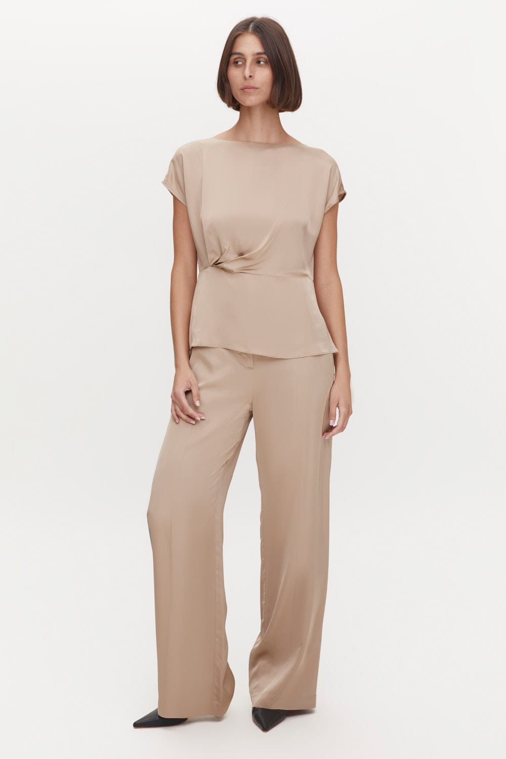 חולצת נורית