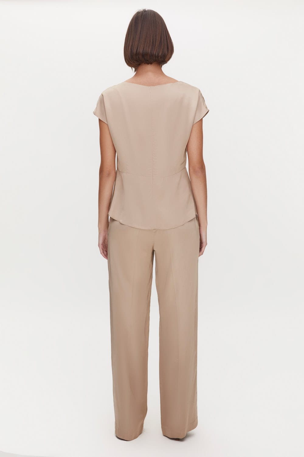 חולצת נורית