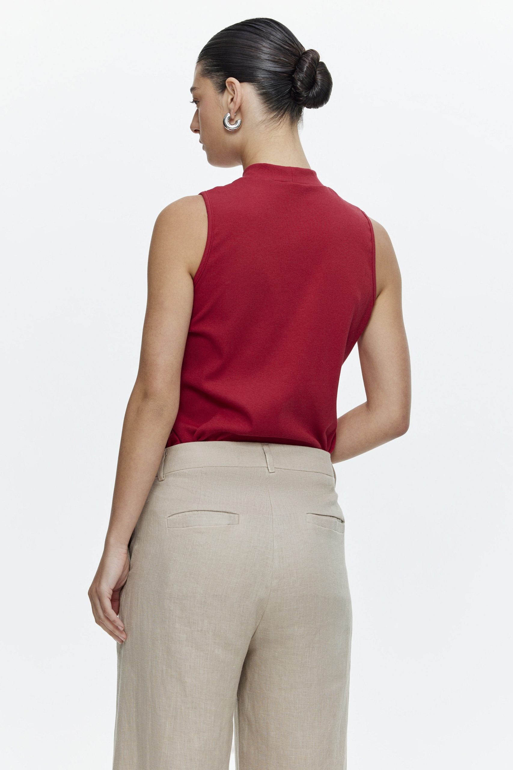 גופיית טריאסט