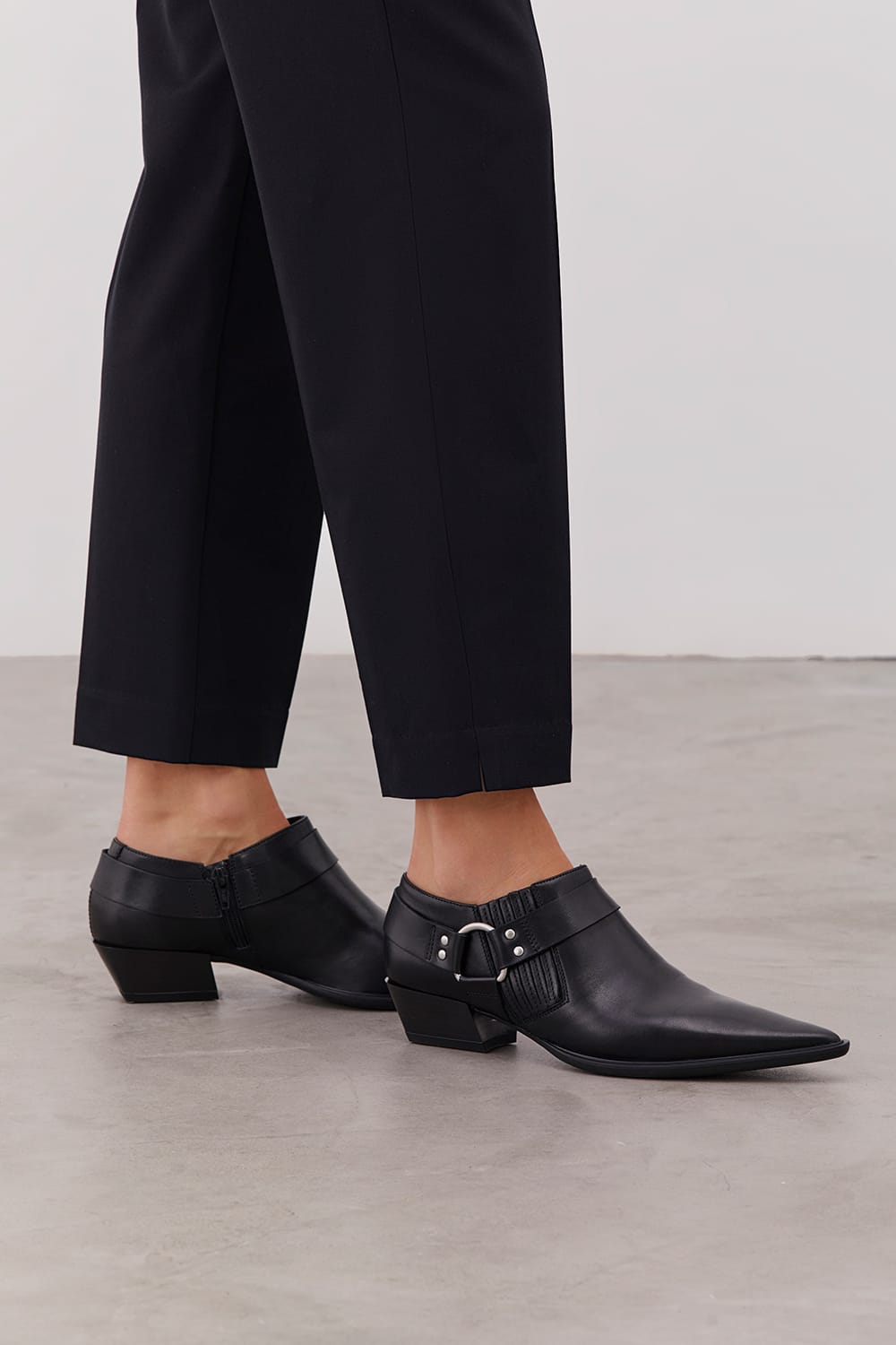 Cassie Low Boots