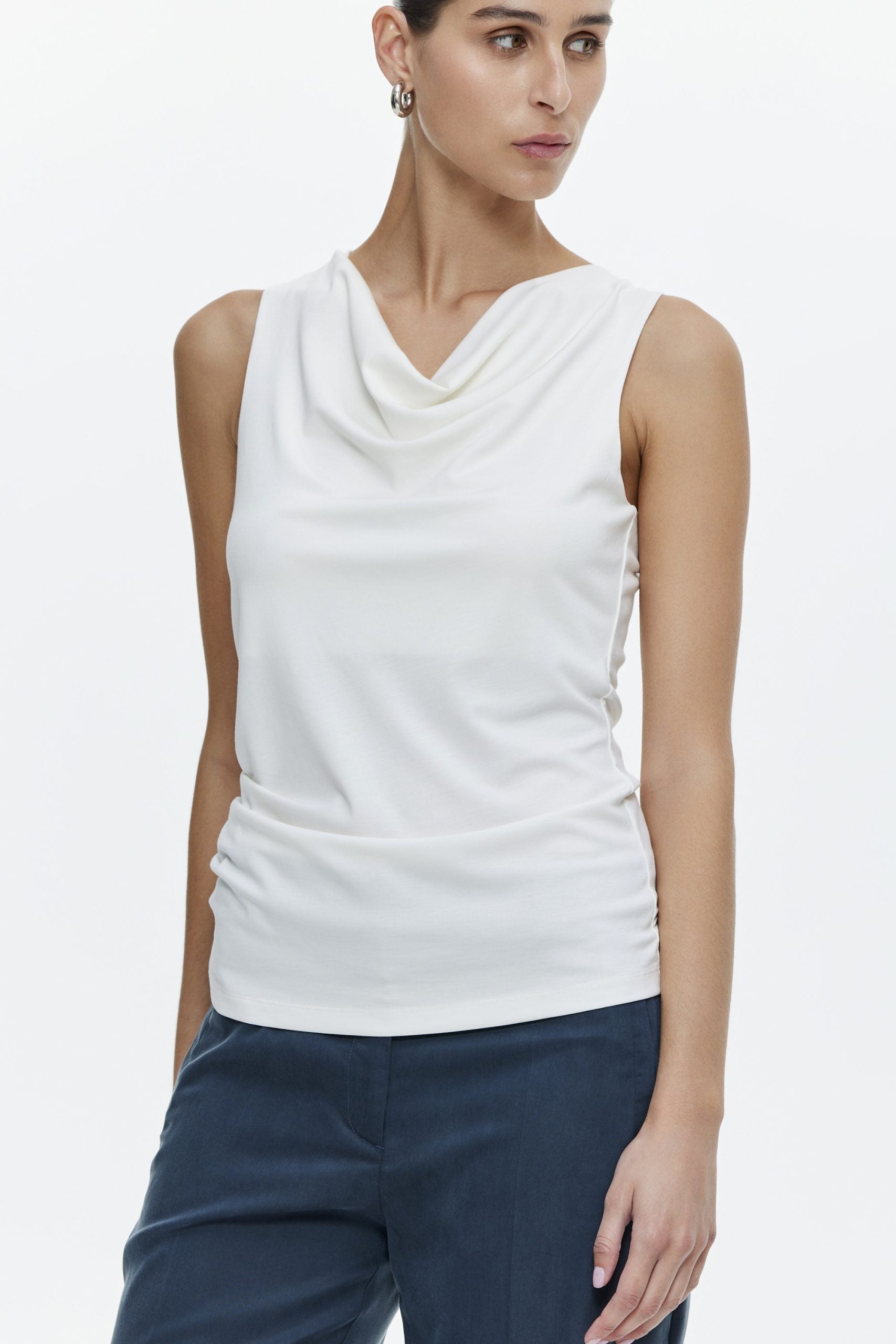 גופיית אביגל