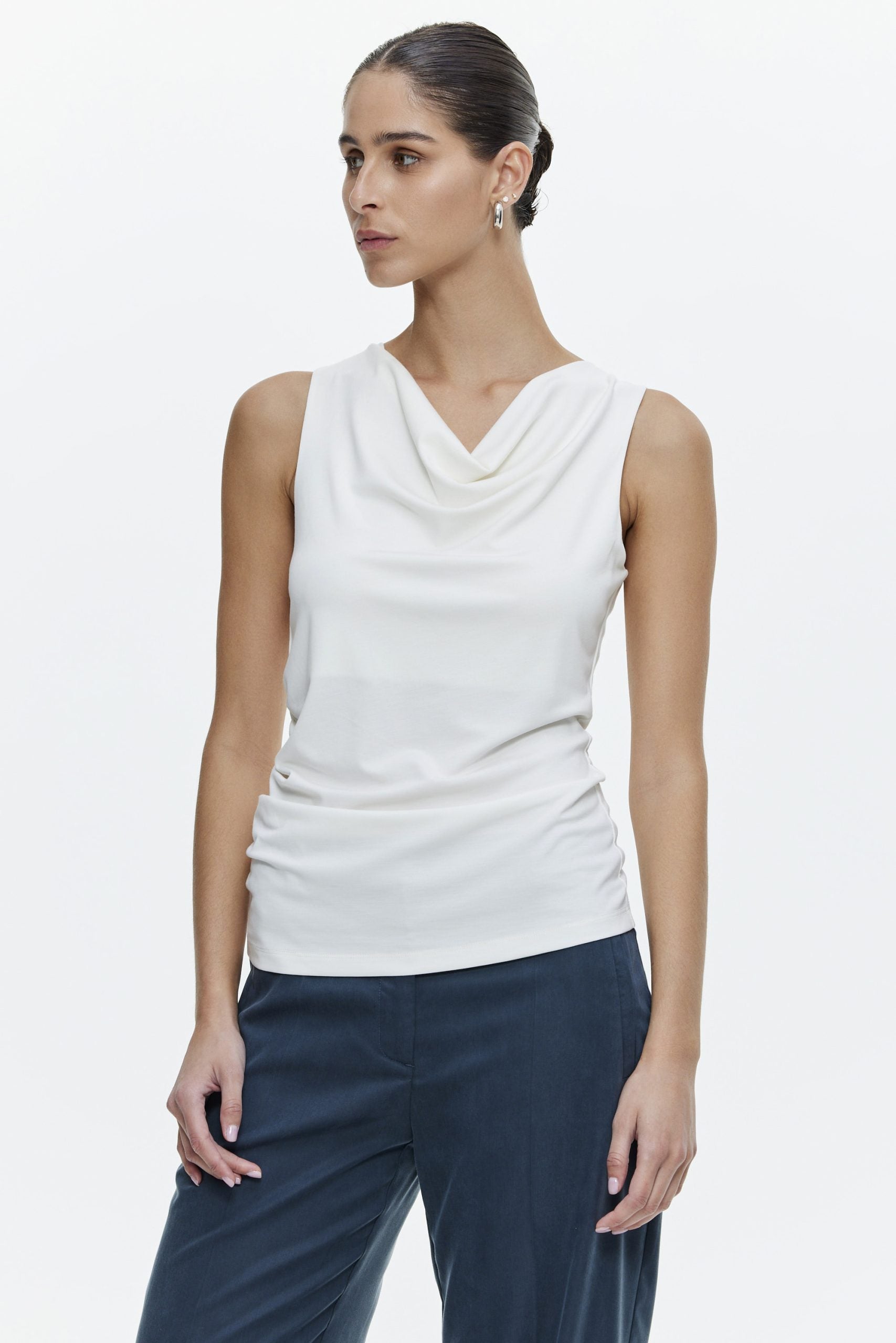 גופיית אביגל