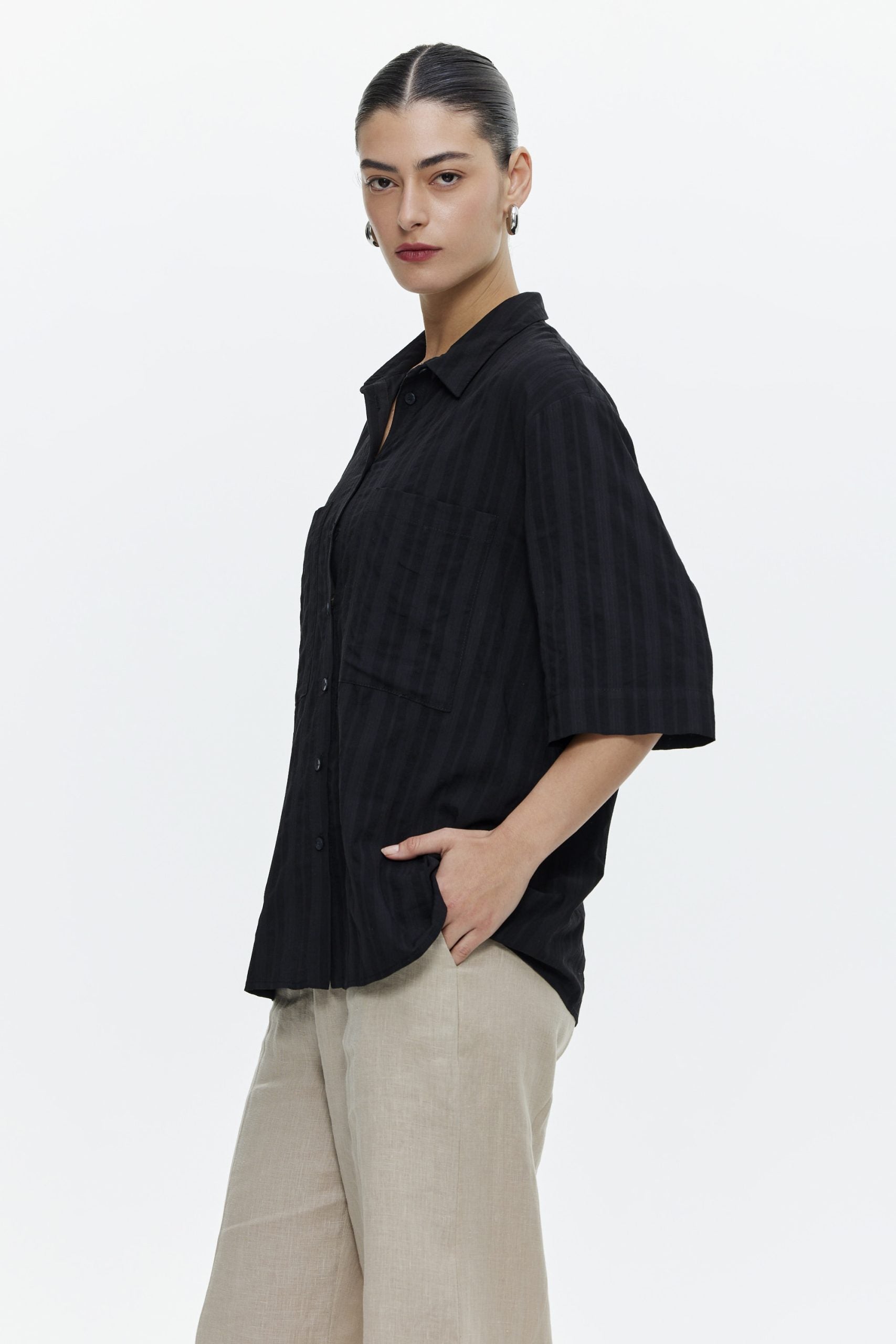 חולצת אליזבת