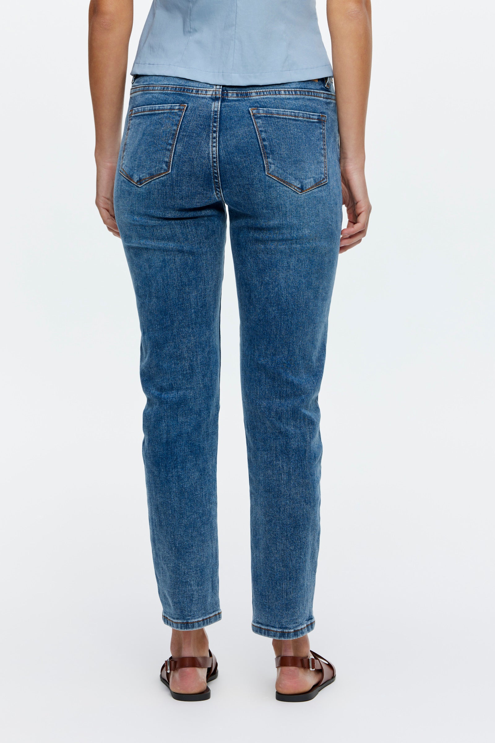 ג'ינס אליאן