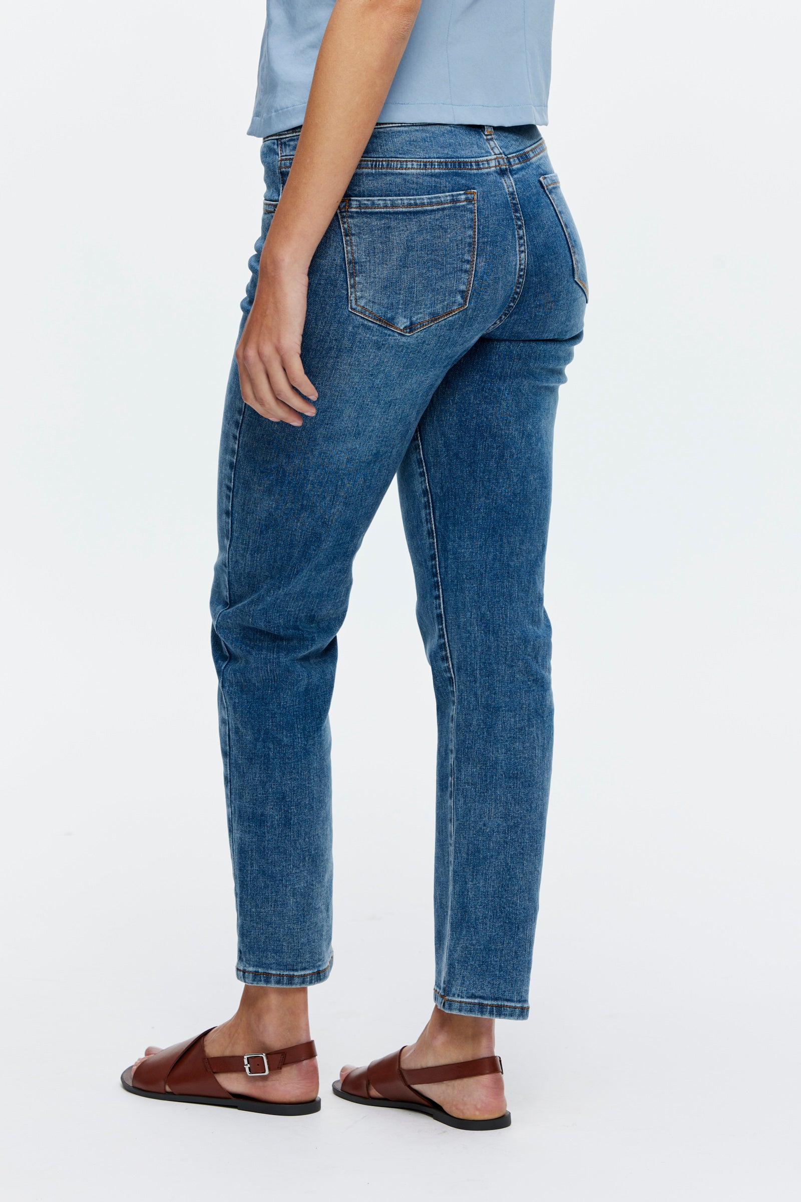 ג'ינס אליאן