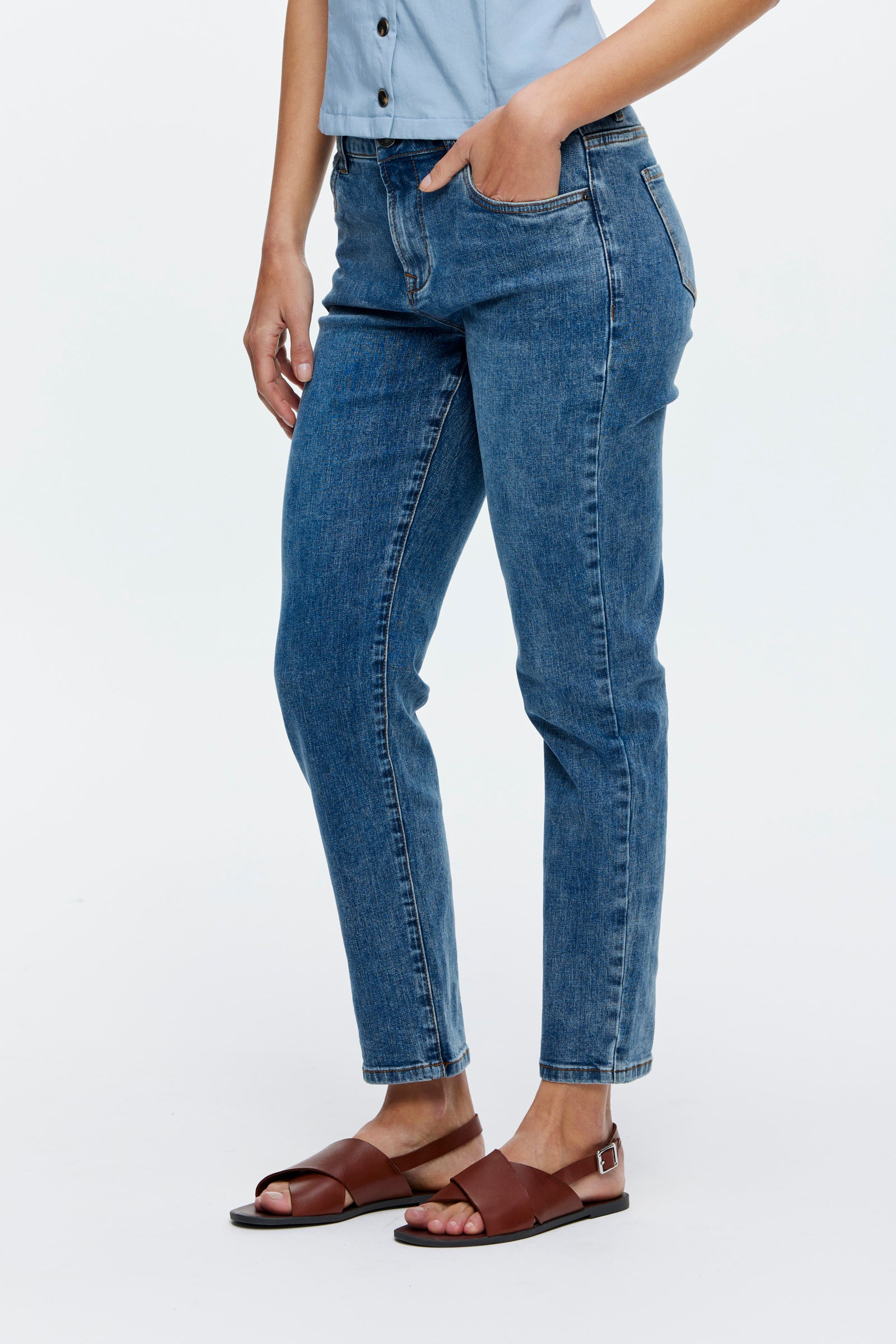 ג'ינס אליאן