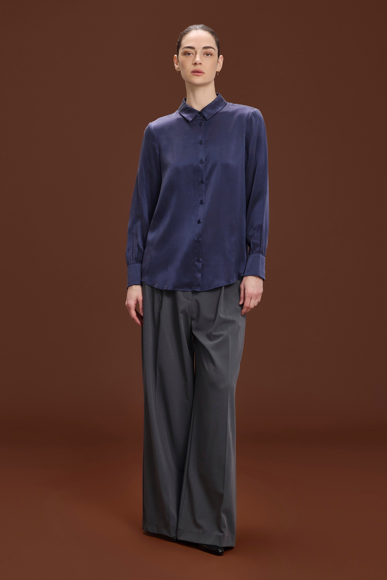 חולצת משי נגה