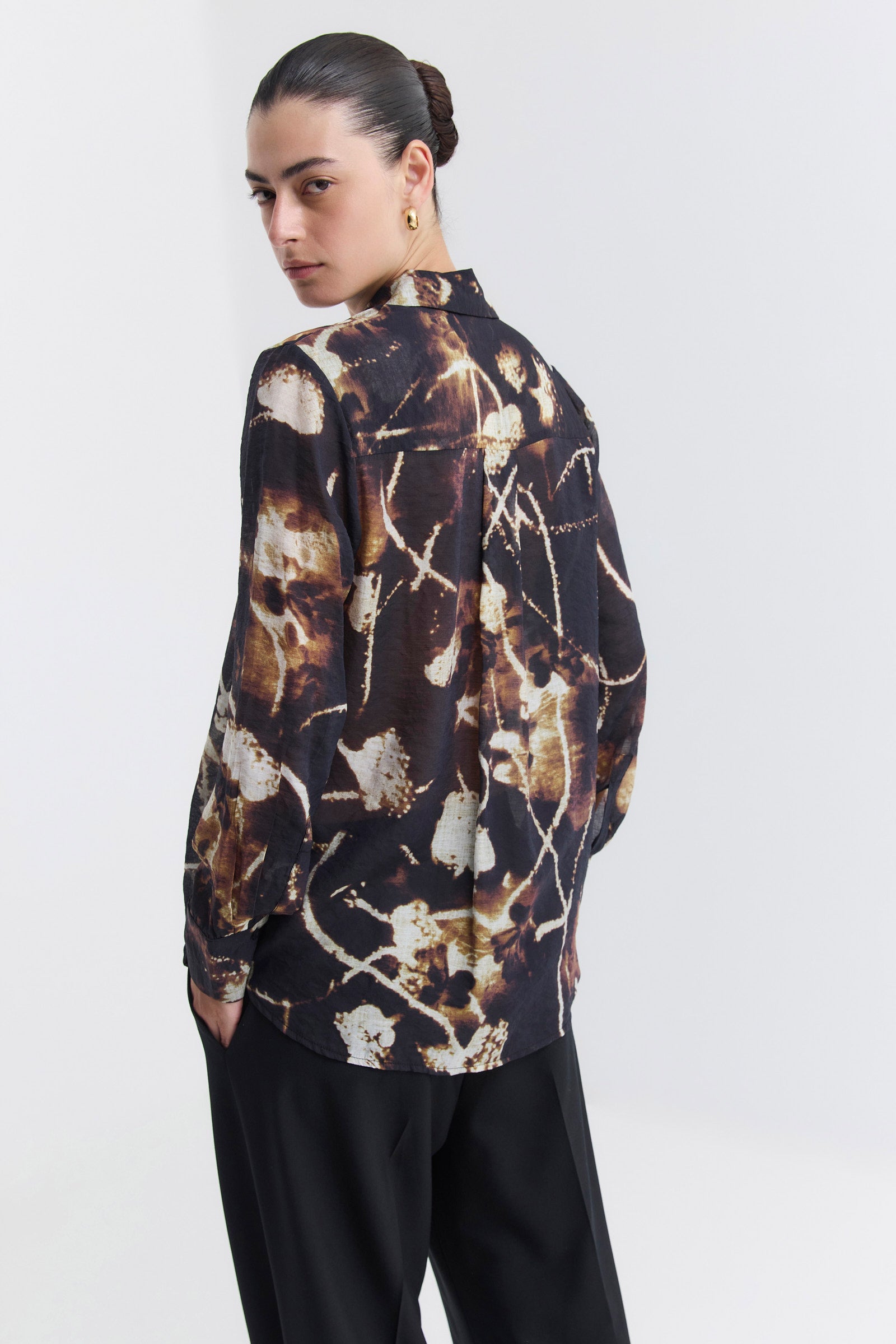 חולצת מיכאלה