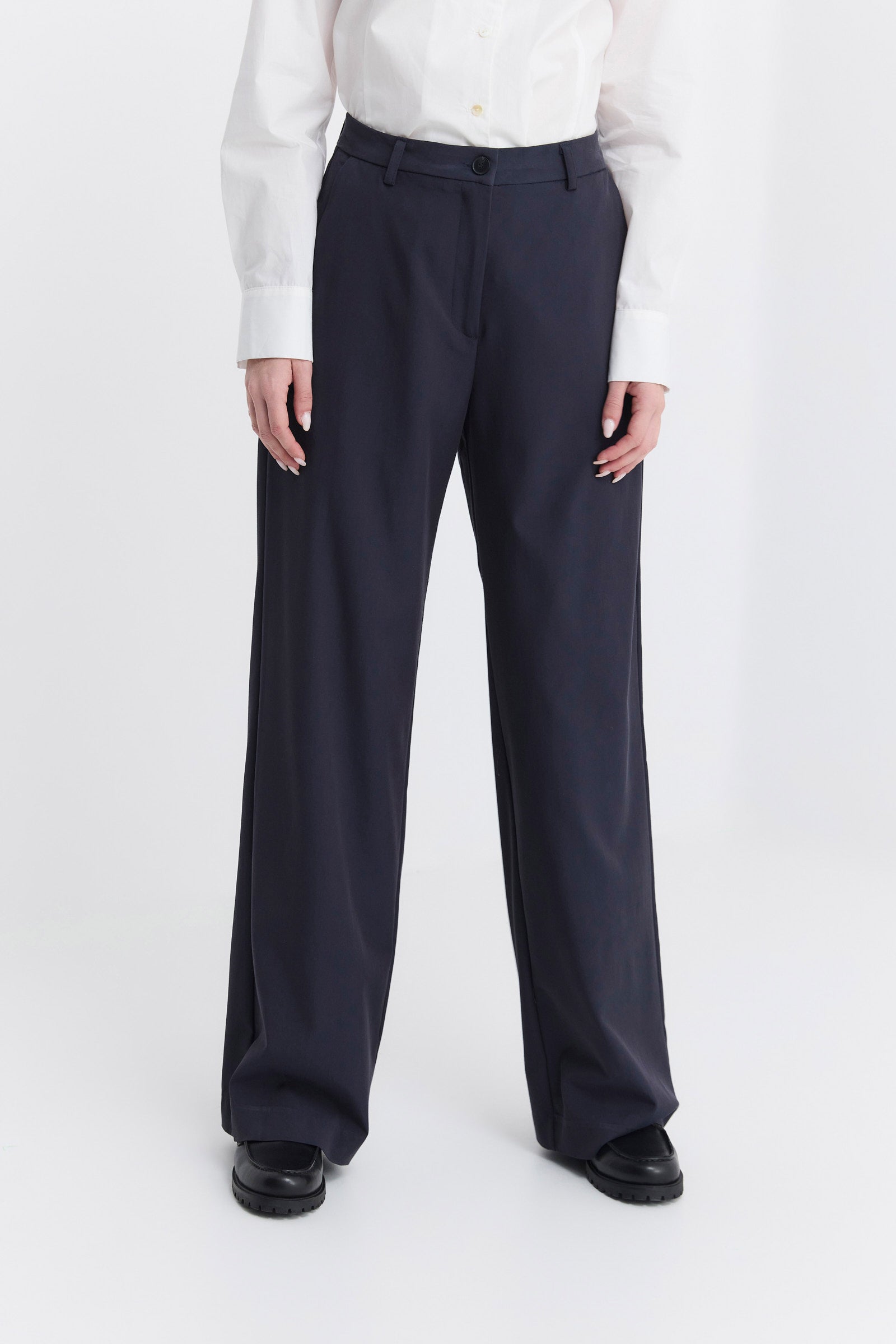 מכנסי דרורית