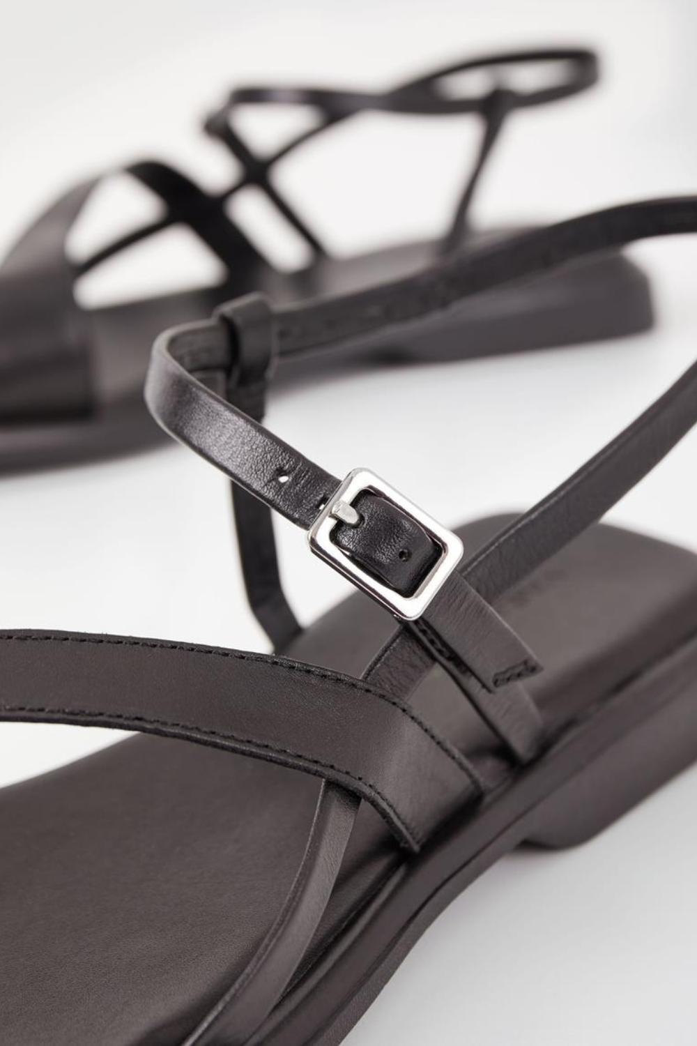 Vagabond Izzy Sandals