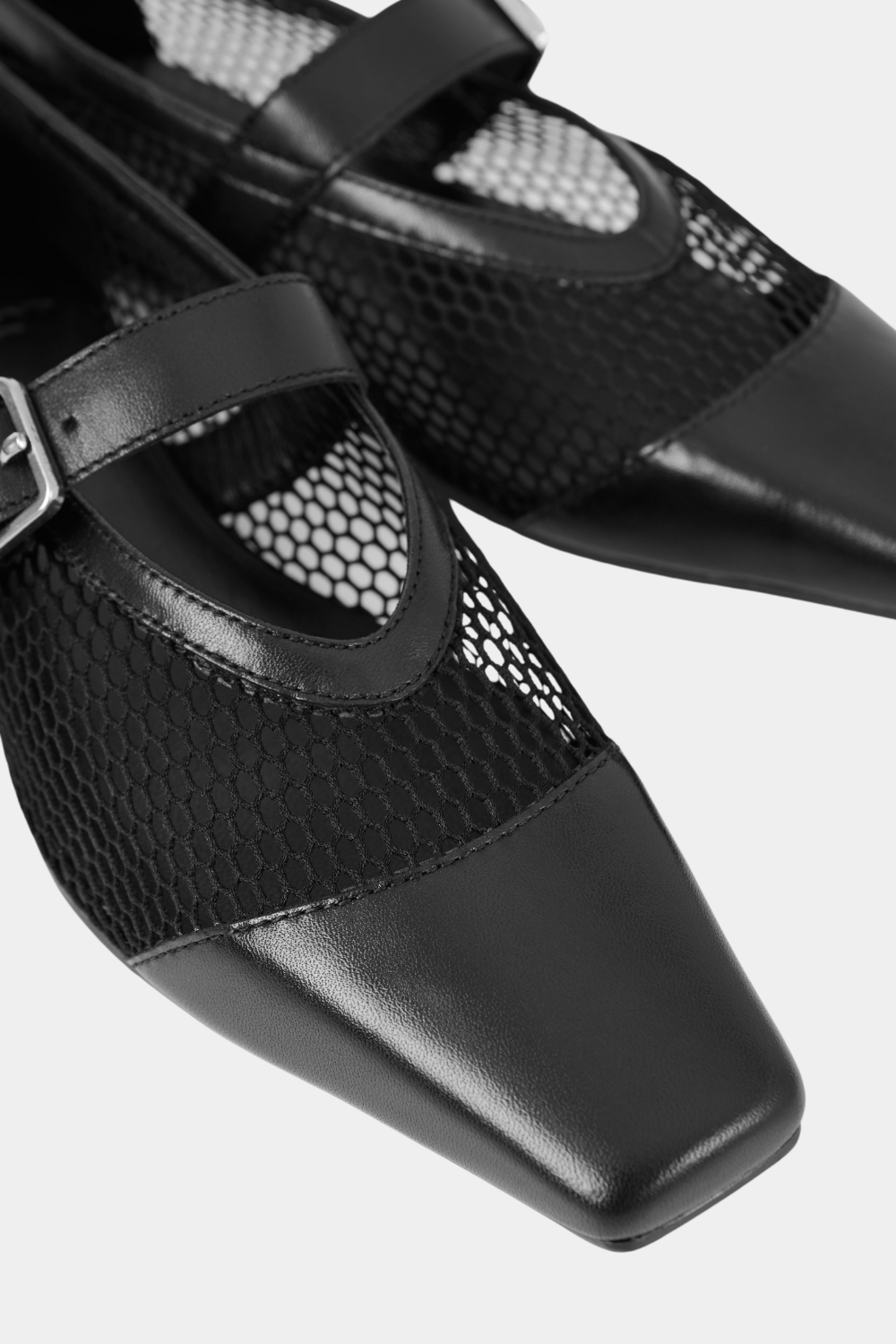 Vagabond Wioletta Buckle Shoes