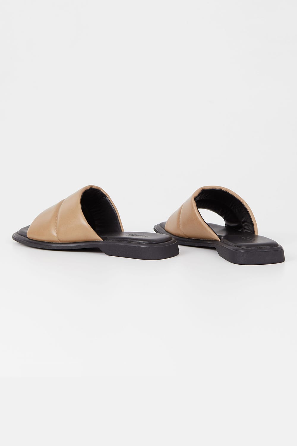 Izzy Mules