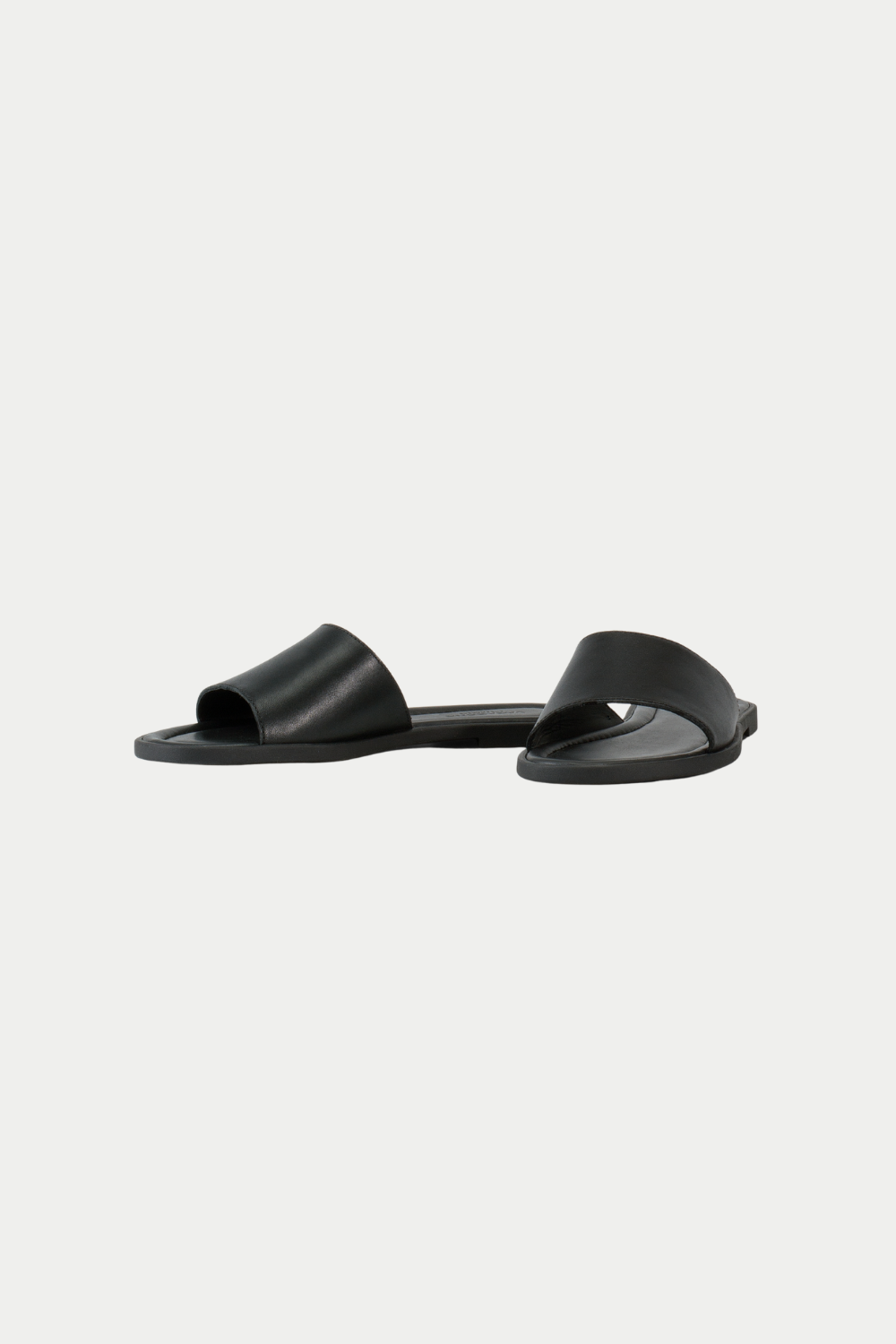 vagabond Zaida Mules