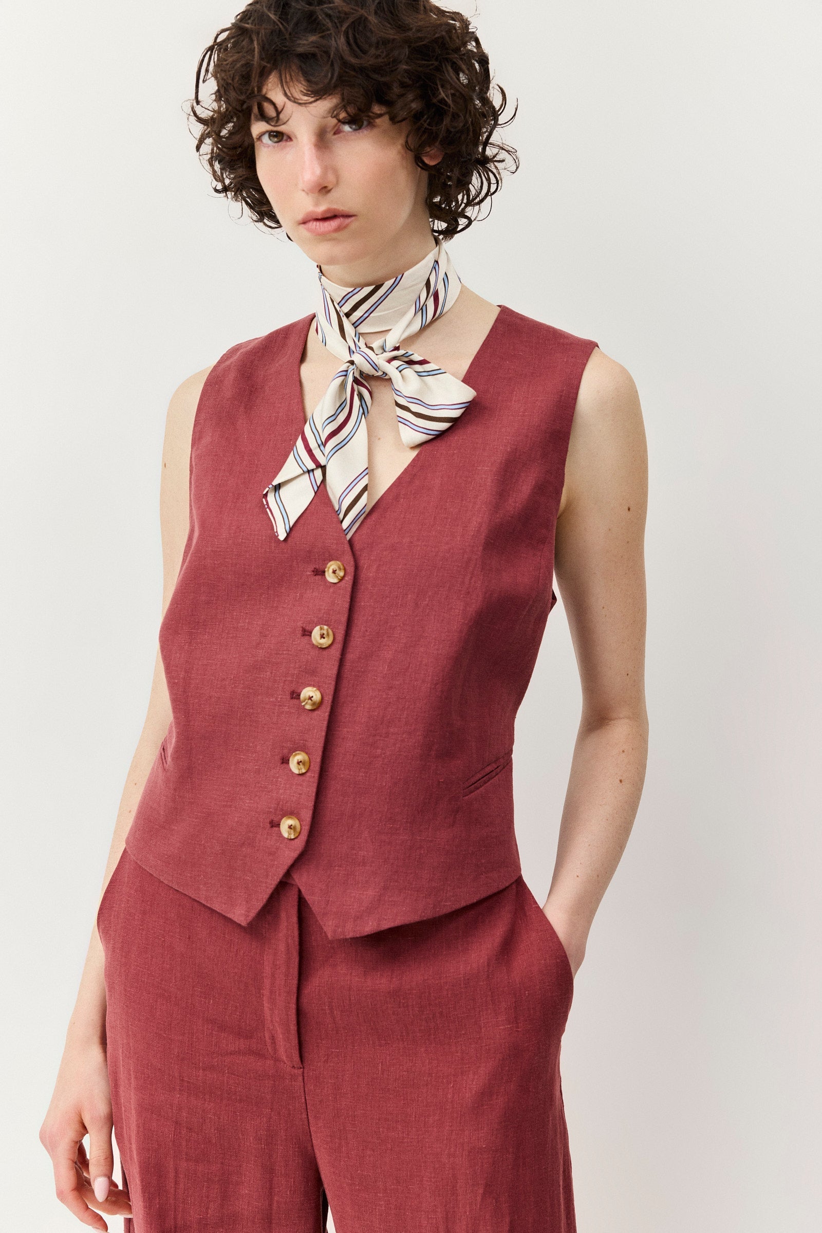 וסט שמבין טרנדים