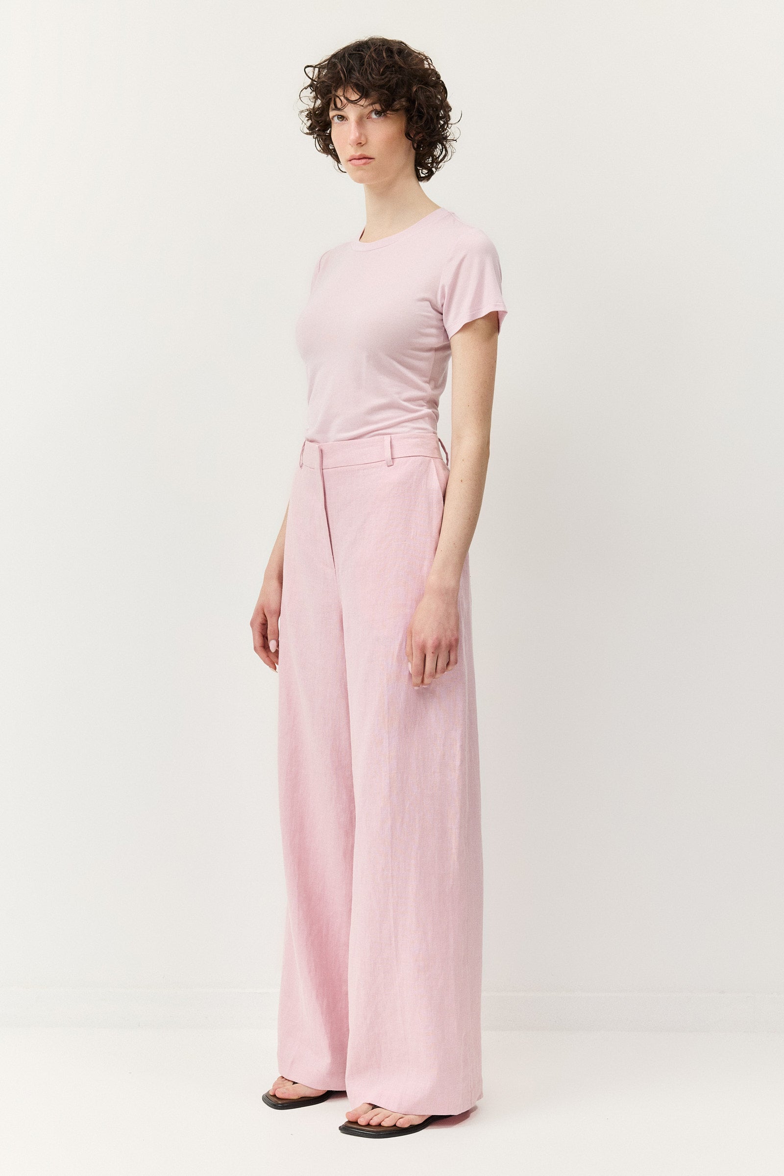 מכנסיים שידברו עליהם