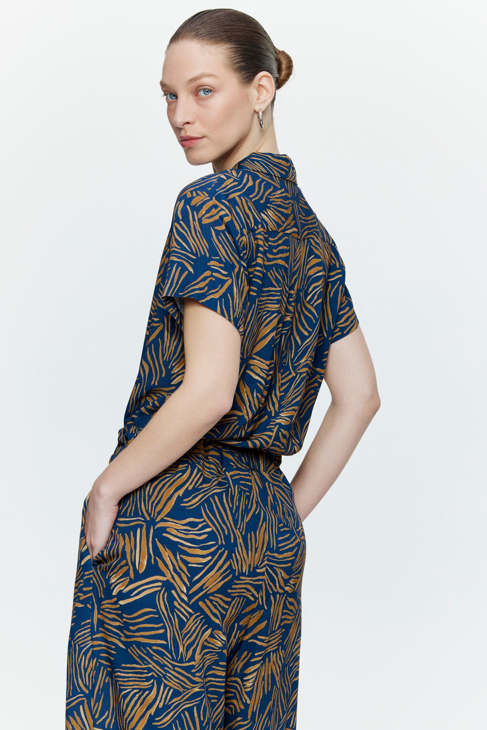 אוברול שביט