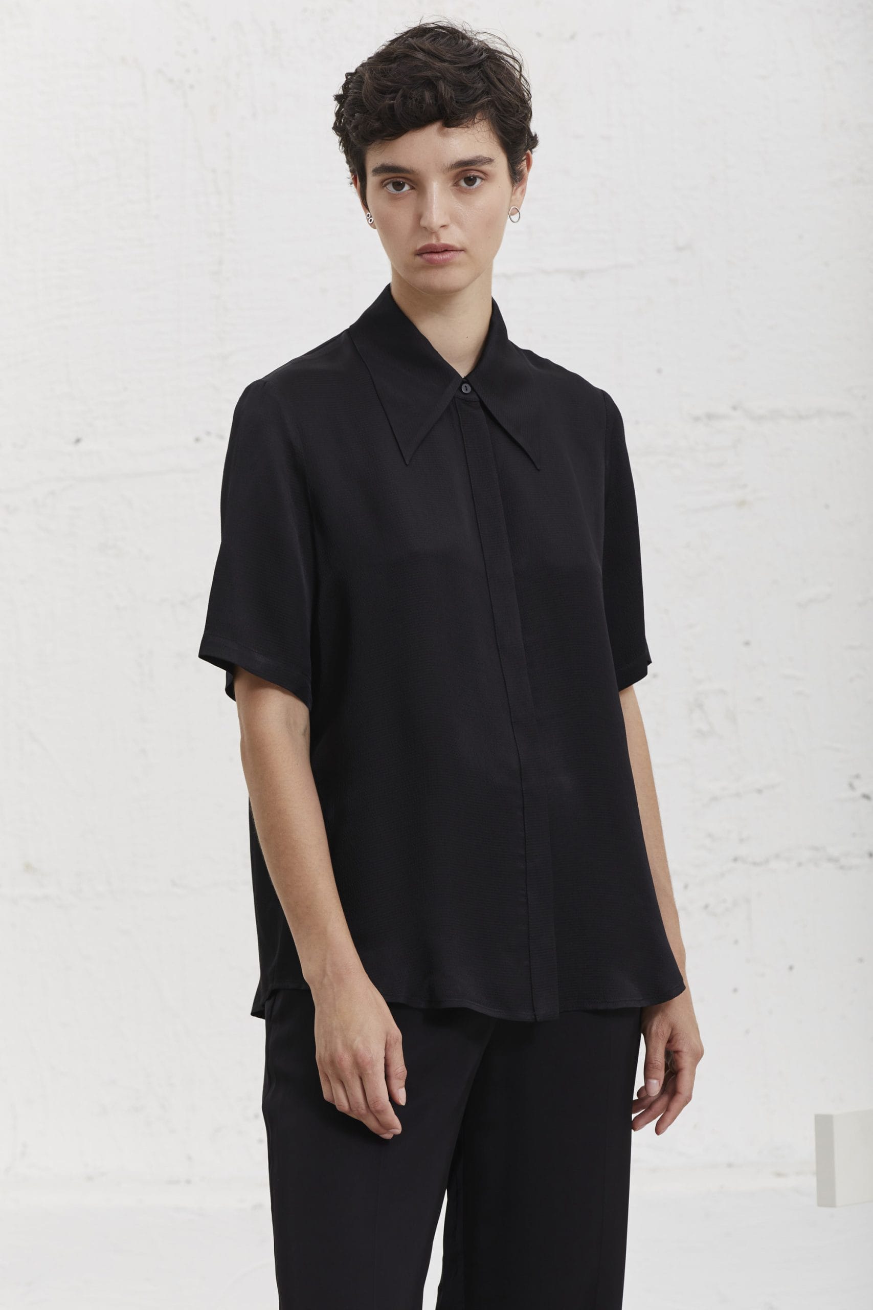 חולצת שיקמה