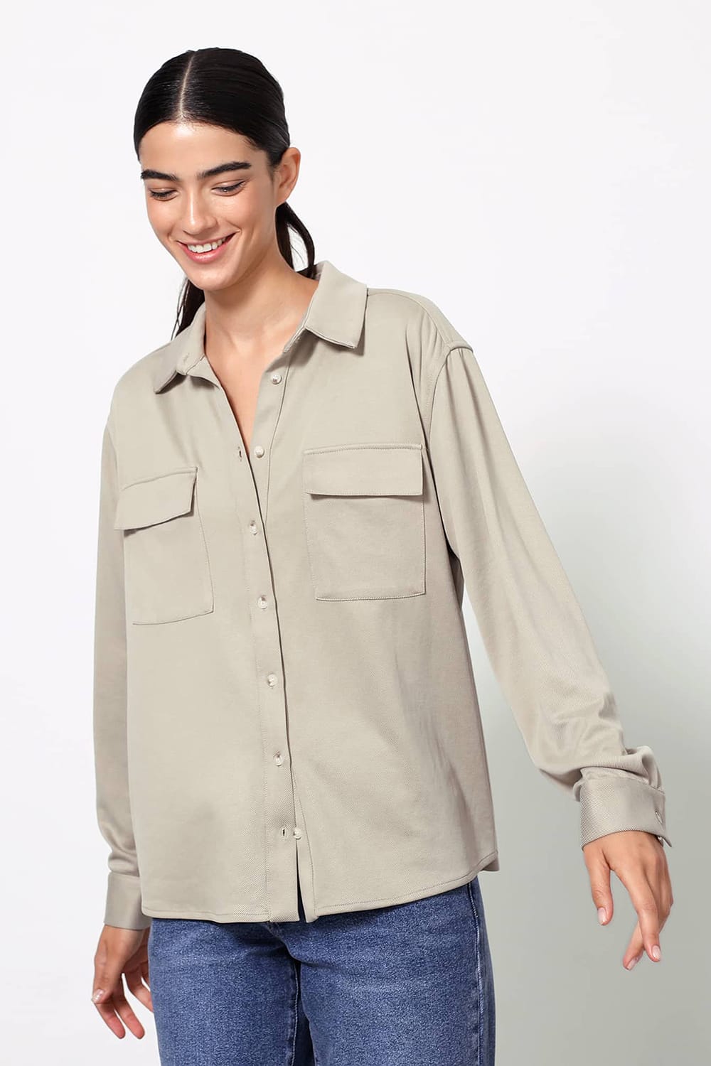 חולצת שקדיה