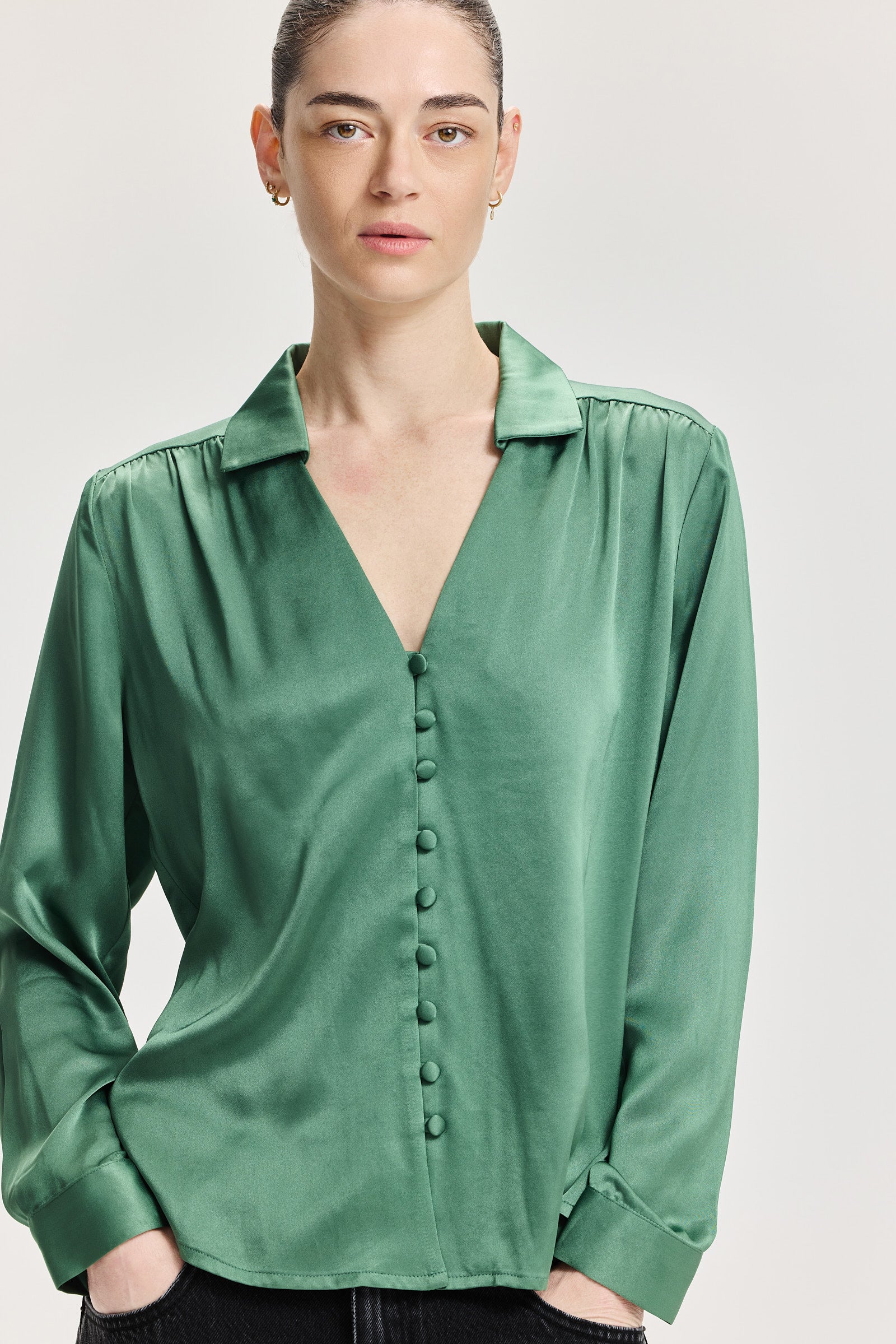 חולצת דניאל