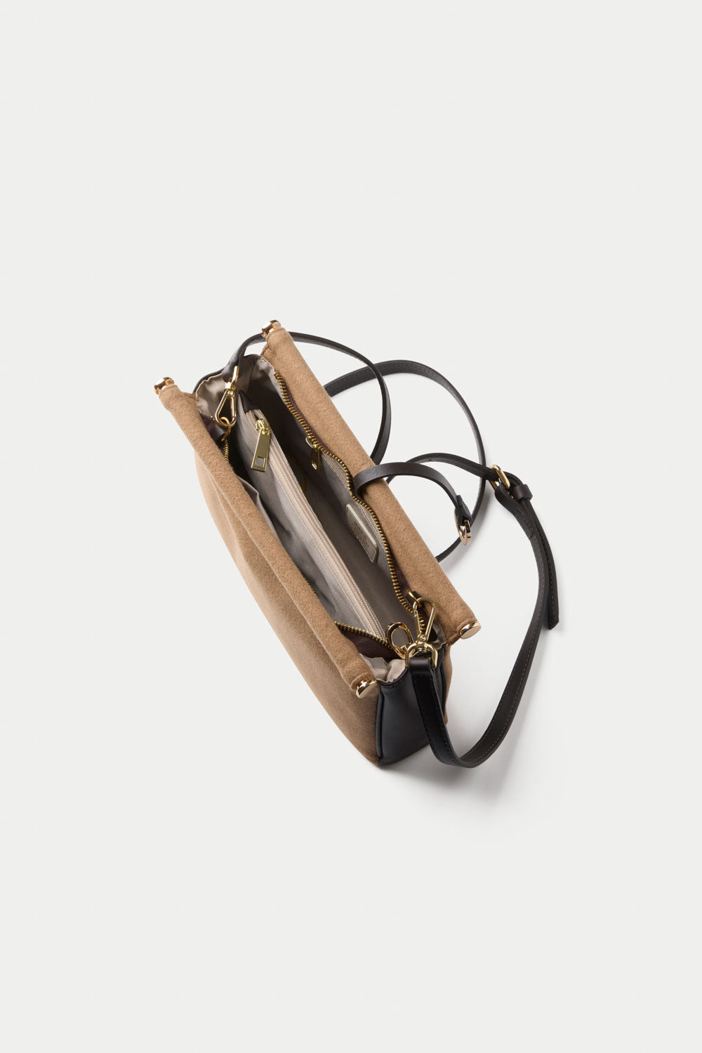 תיק עור אלה