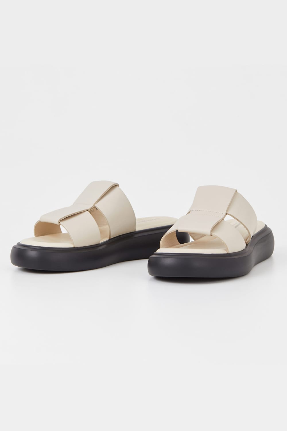 Blenda Plaited Slides