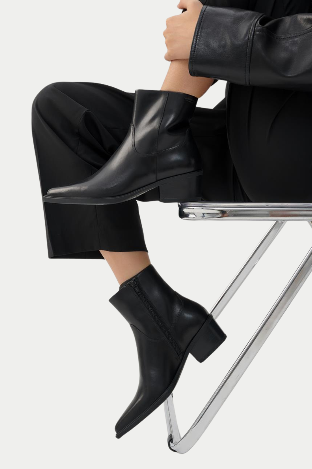 Vagabond Kelsey Zipper Boots