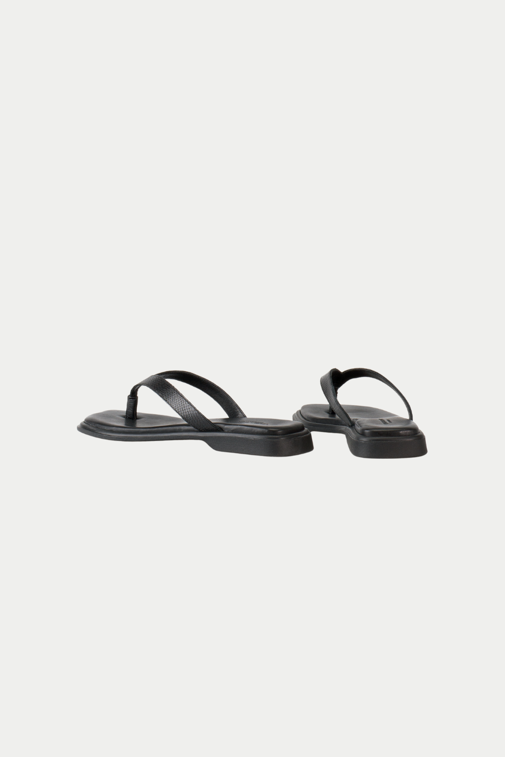 vagabond Izzy Slides