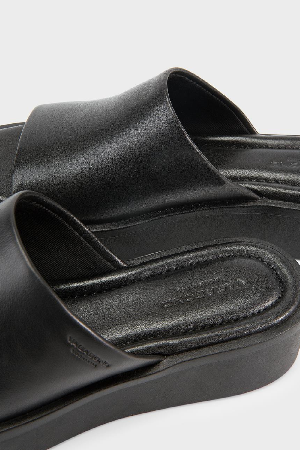 Vagabond Danya Mules