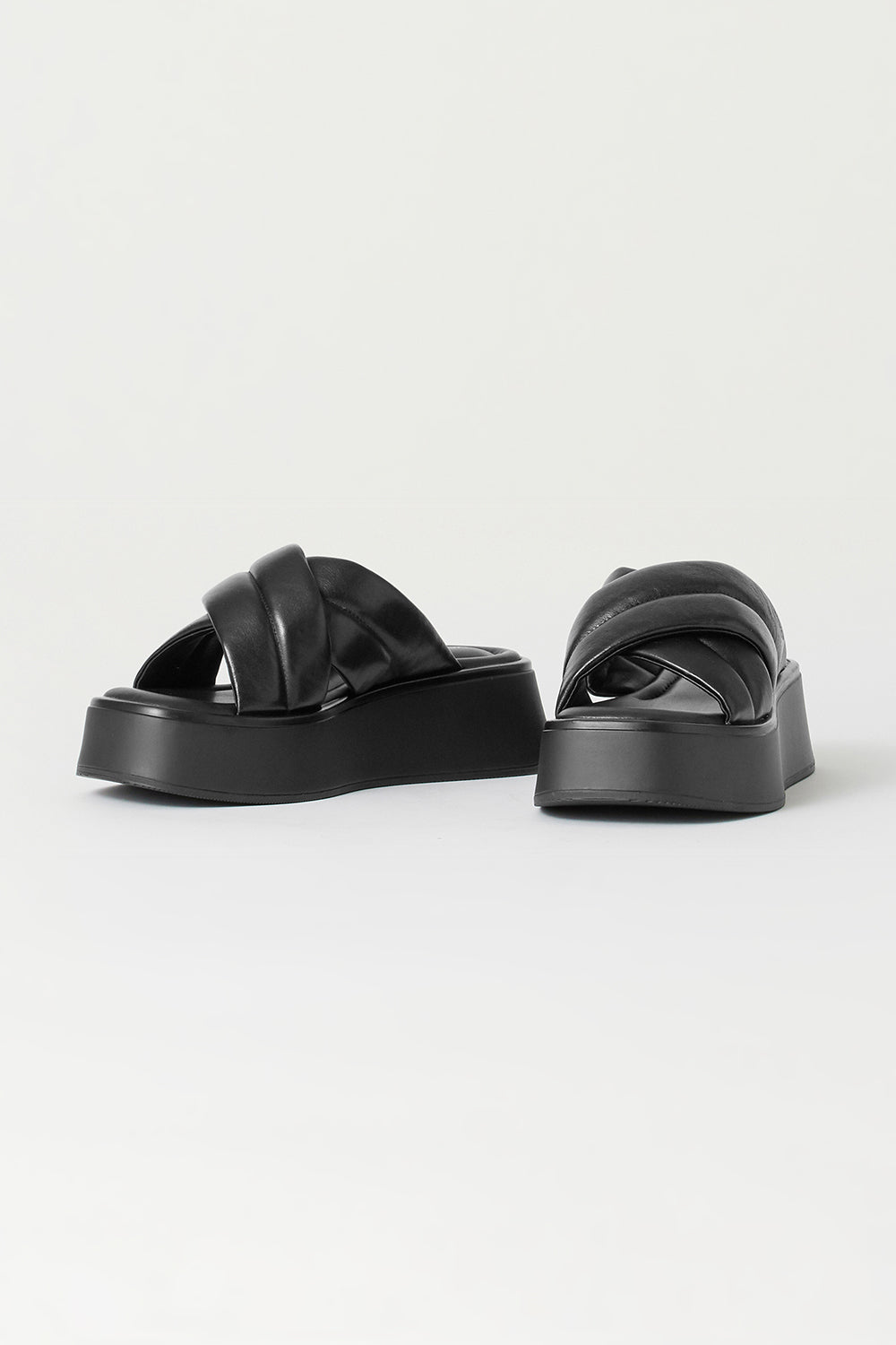 Courney Flatform Slides